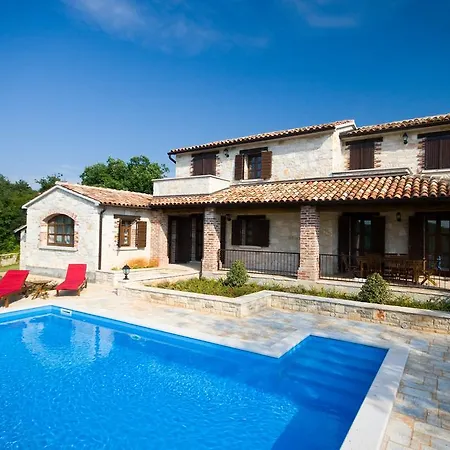 Villas By Istarski Dvori *